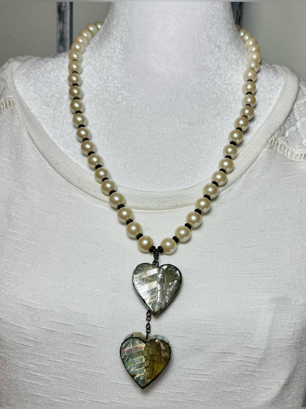 RARE Signed Miriam Haskell Pearl Bead Necklace with Abalone Heart Pendants #1276 - Picture 3 of 16